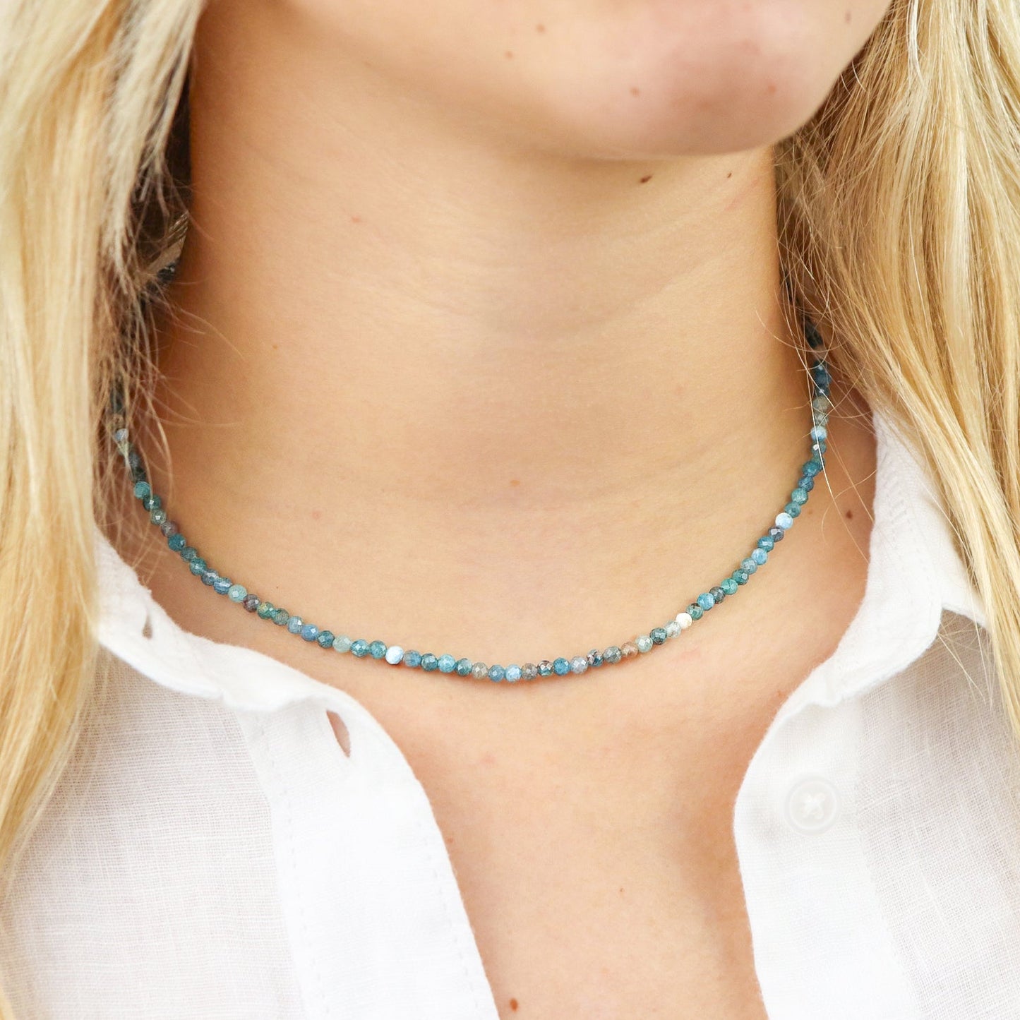 DEEP COVES NECKLACE