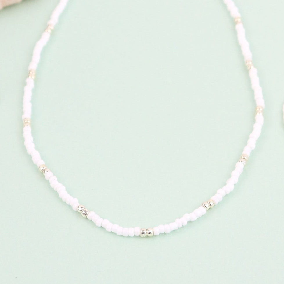 POT OF SILVER NECKLACE