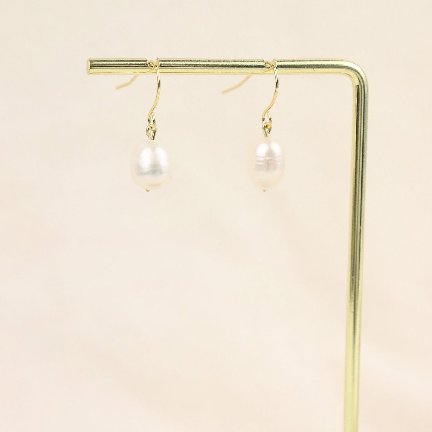 PURE PEARL EARRINGS