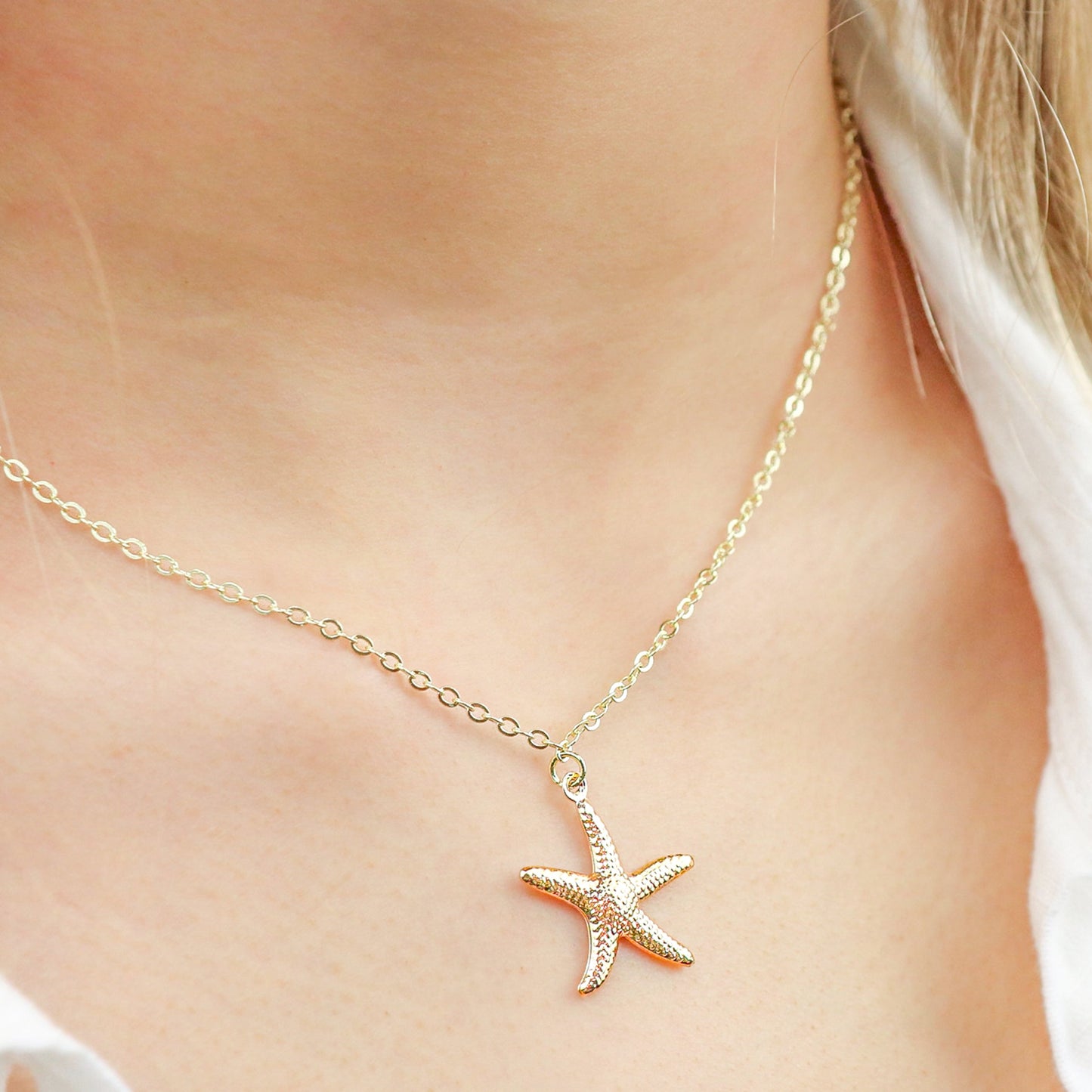 COASTAL GOLD NECKLACE